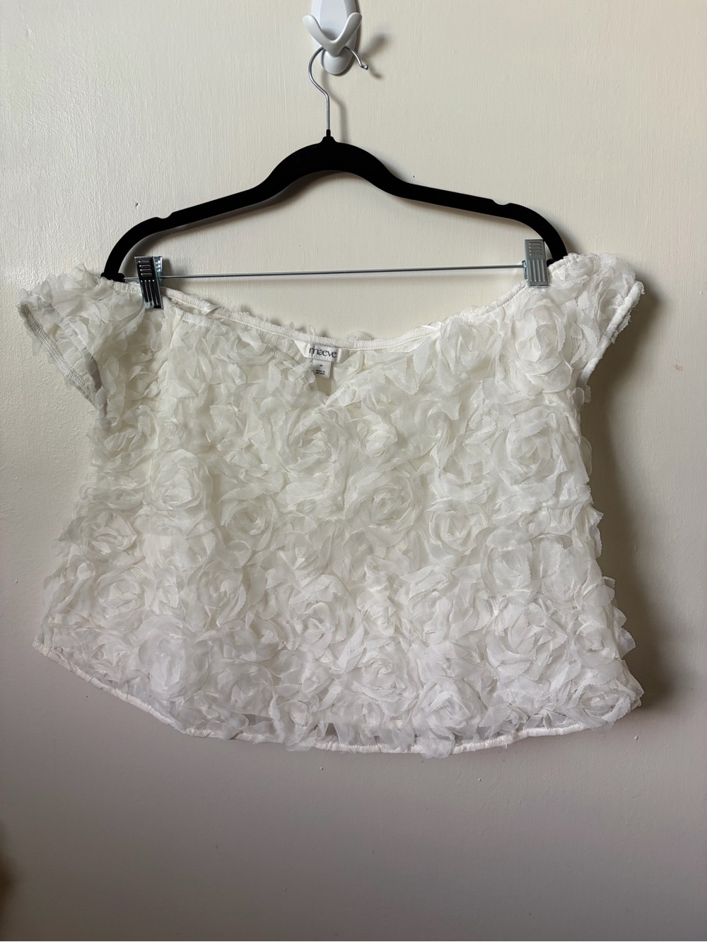 Anthropologie White Off-Shoulder 3D Floral Appliqué Top - Picture 4 of 6